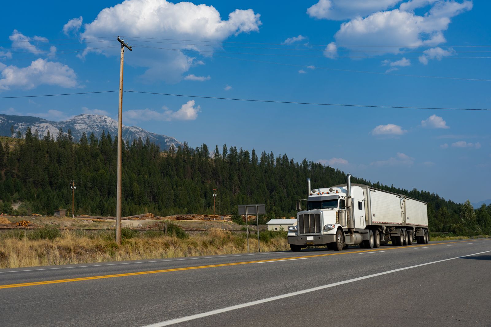 Suivi d'entretien d'une flotte de poids lourds